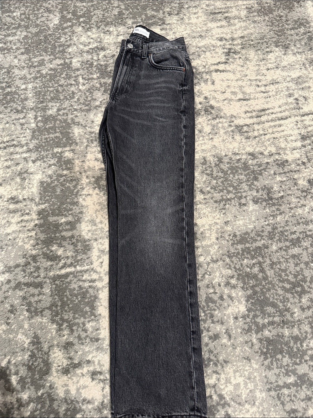 Zara Black Straight-Leg Jeans - Classic Everyday Fit